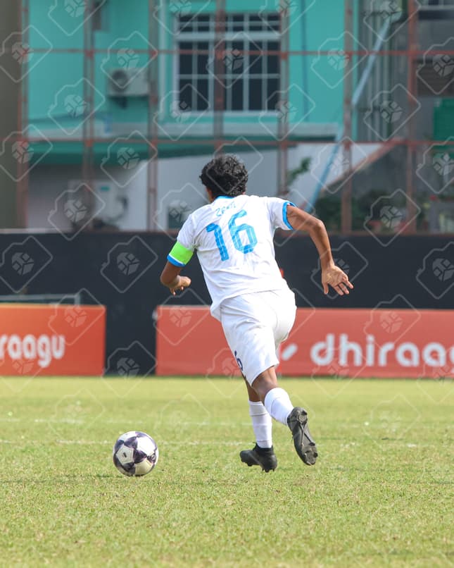 U19 Inter-School M5: CHSE Hulhumale vs Villa — Photo 2