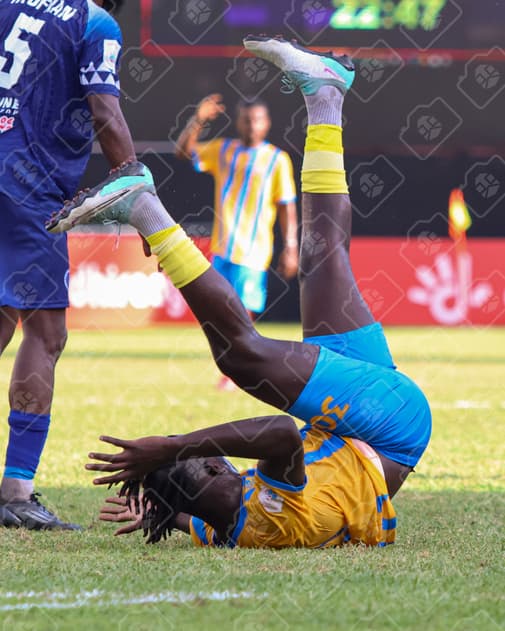 Valencia vs New Radiant — Photo 11